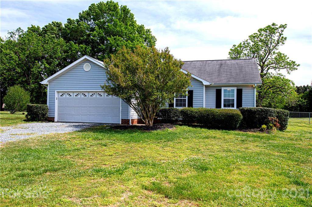5712 Bentgrass Court - Photo 1