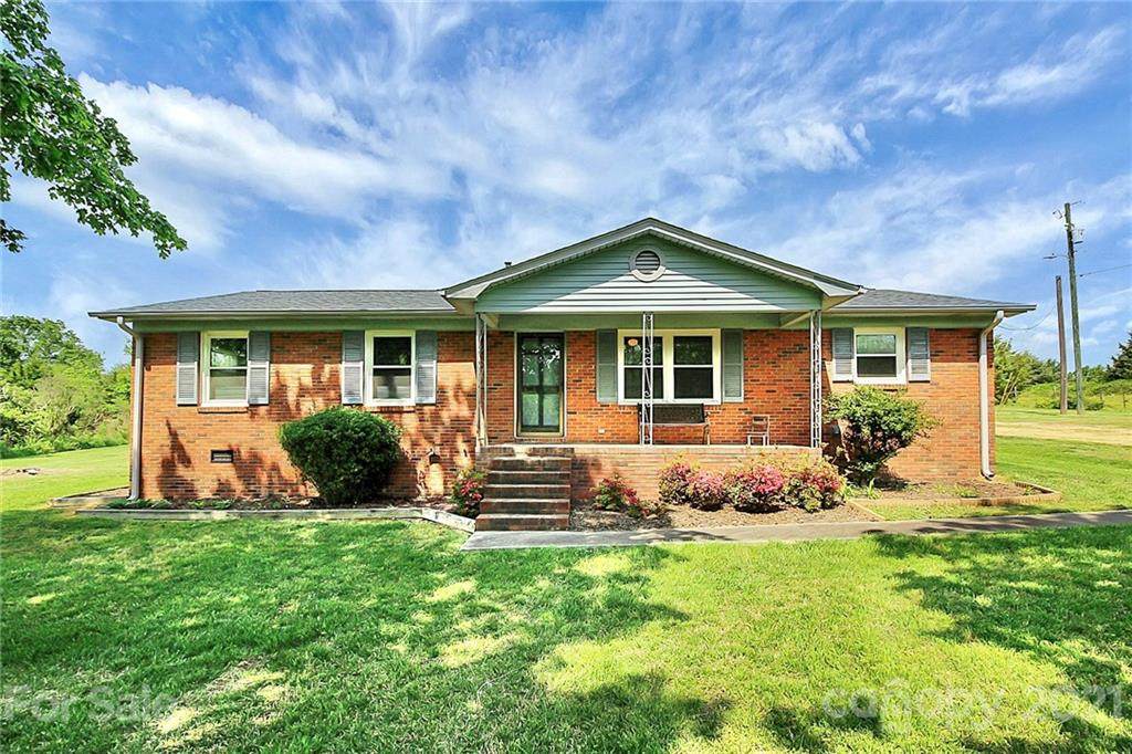 931 Marshville Olive Branch Road - Photo 1