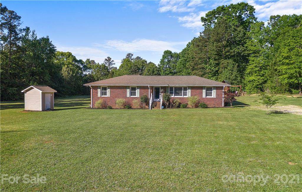 1152 Great Falls Highway - Photo 1