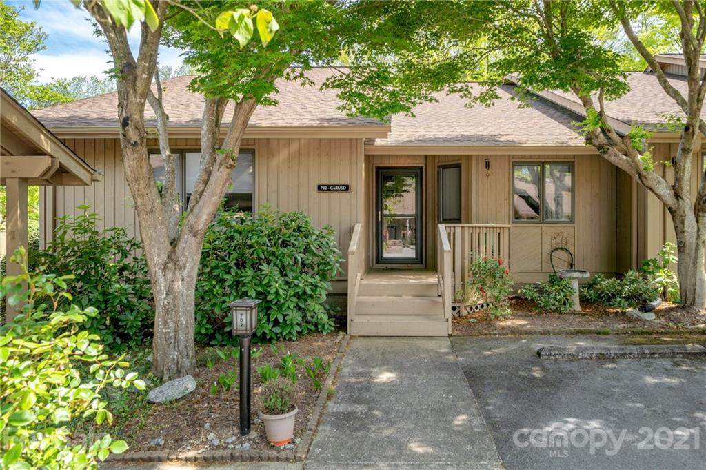 702 Red Oak Drive - Photo 1