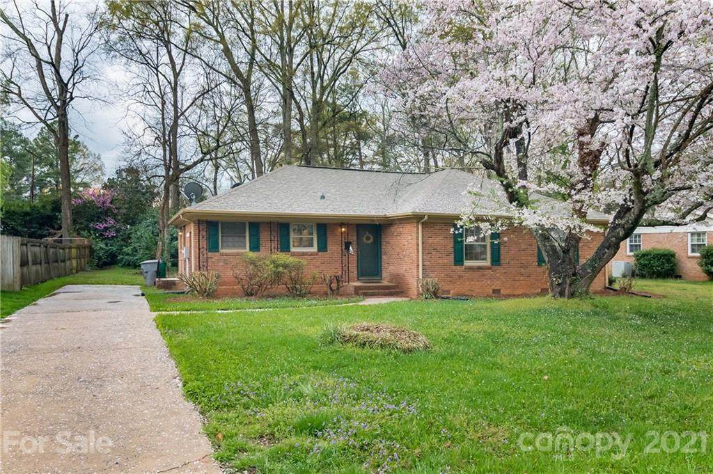 4824 Coronado Drive - Photo 1