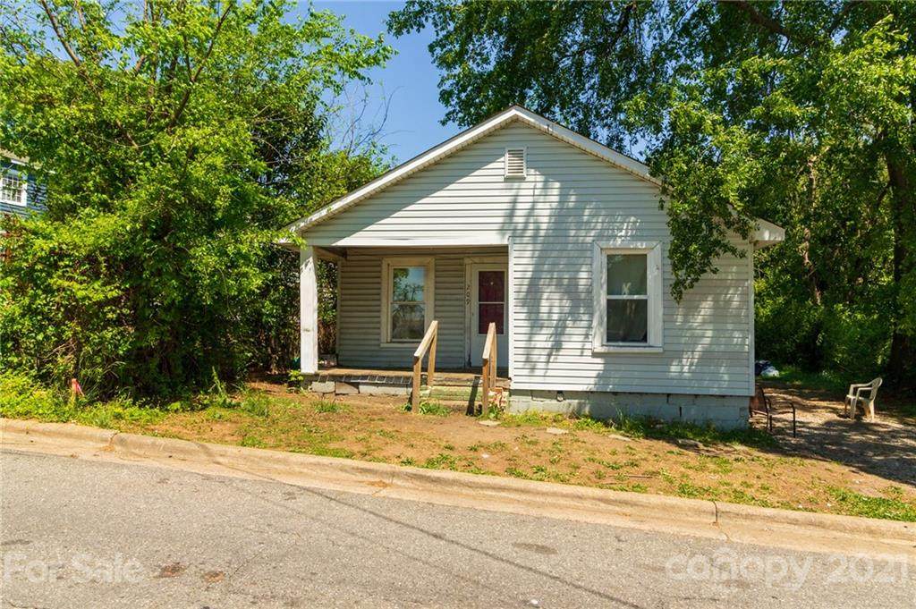 209 Elm Street - Photo 1