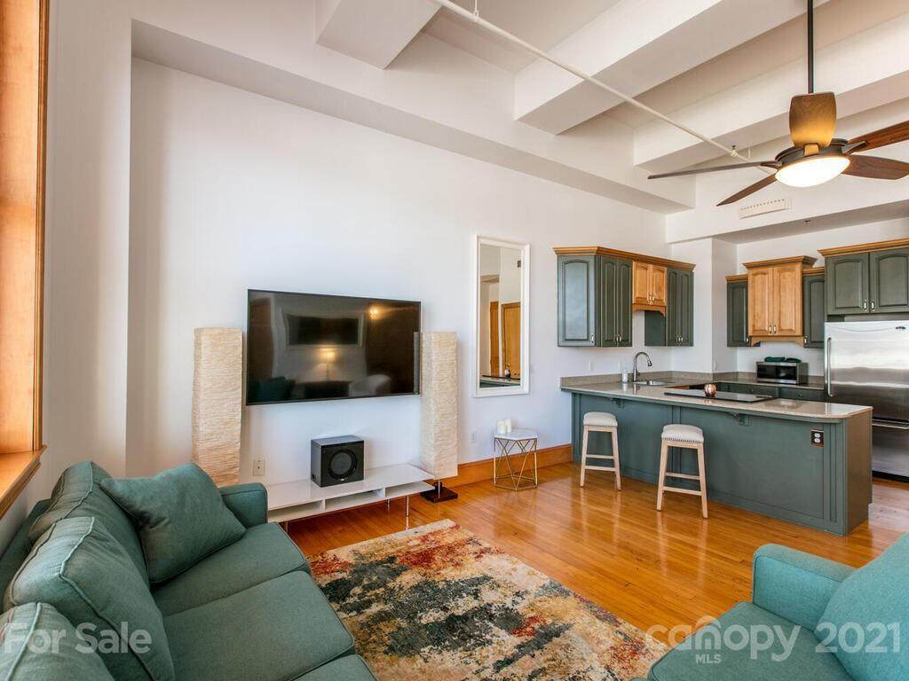 59 College Street - Photo 1