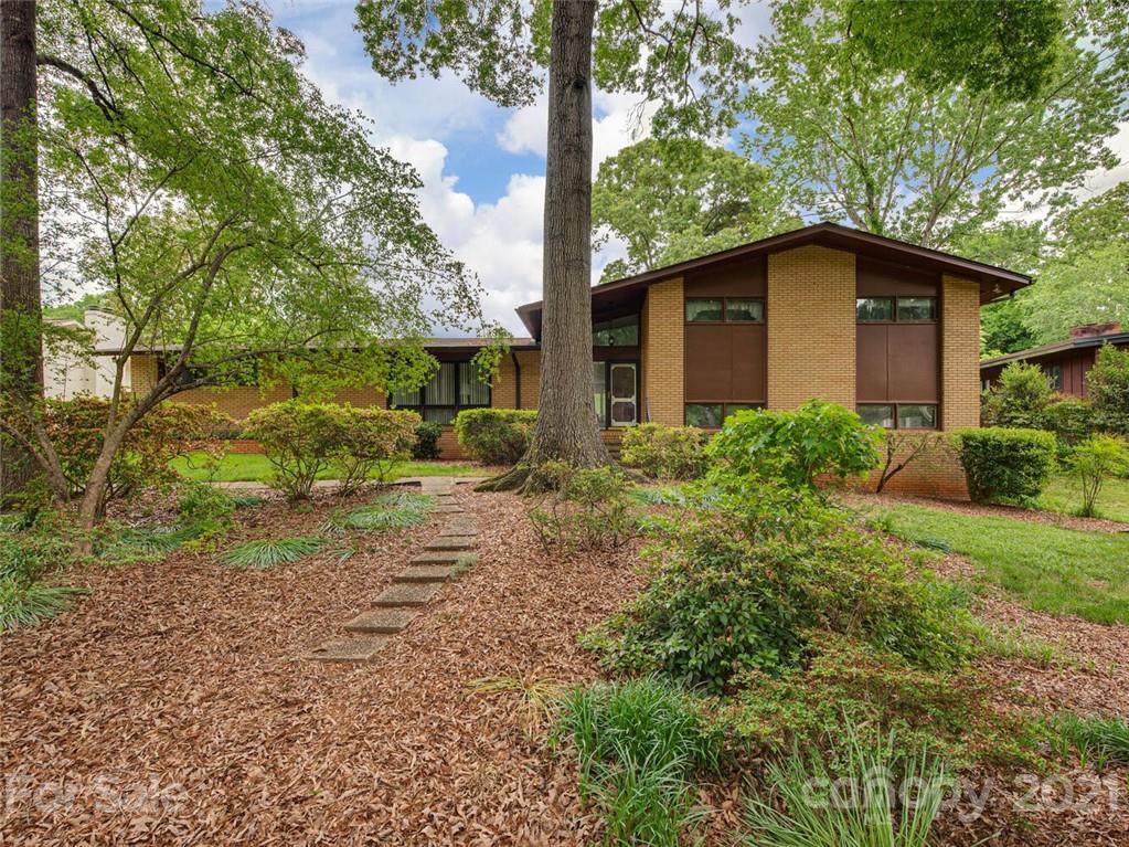 823 Wingrave Drive - Photo 1