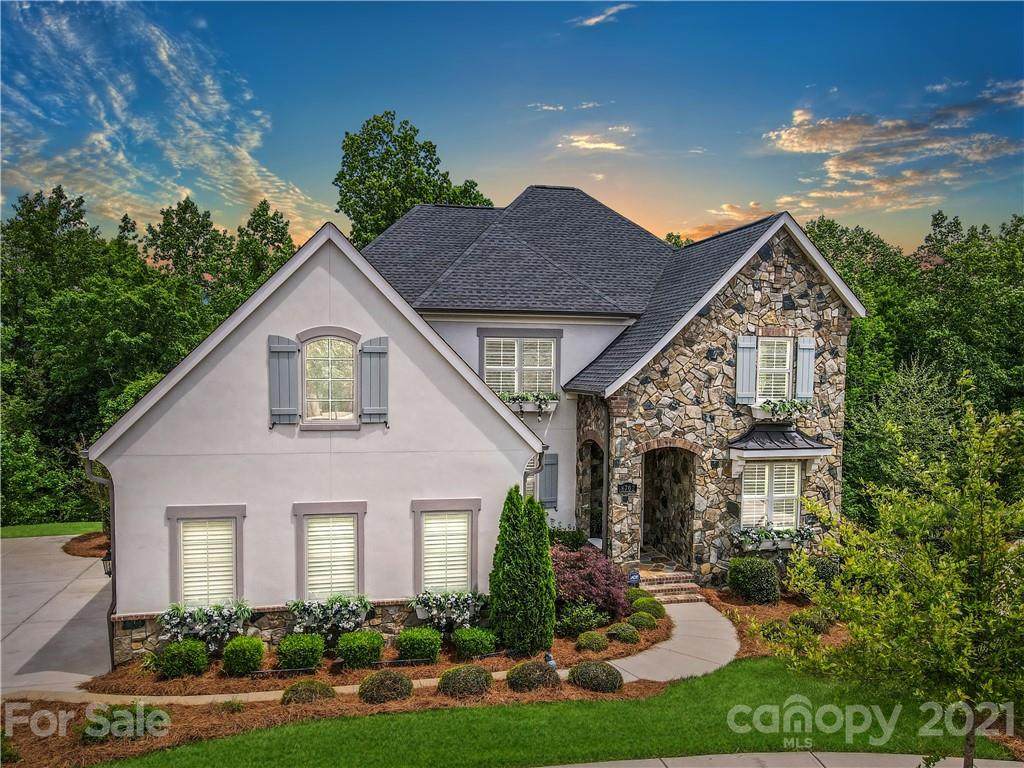 8702 Deakin Court - Photo 1