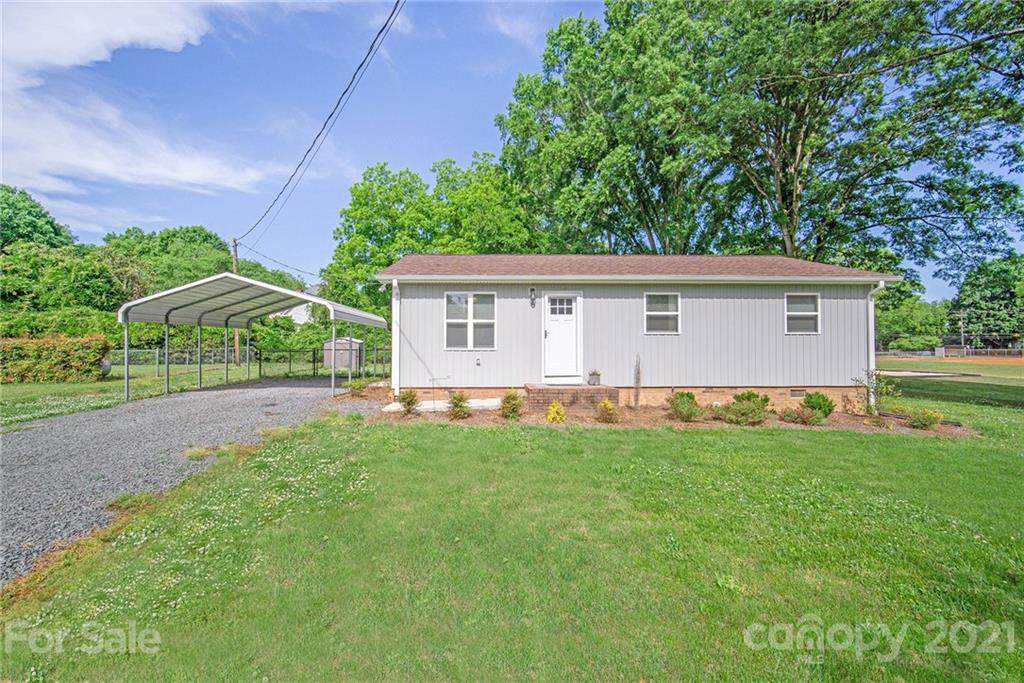 103 Fieldcrest Drive - Photo 1
