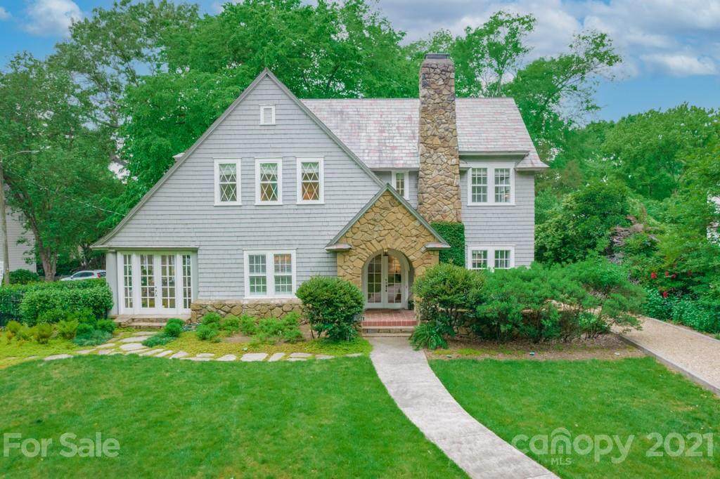 2634 Selwyn Avenue - Photo 1