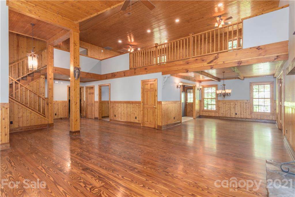 47 Oriole Drive - Photo 1