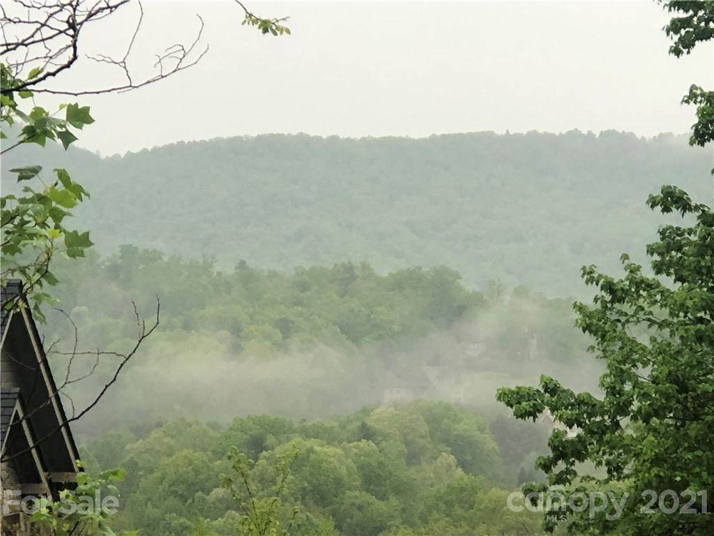 688 Walnut Valley Parkway - Photo 1