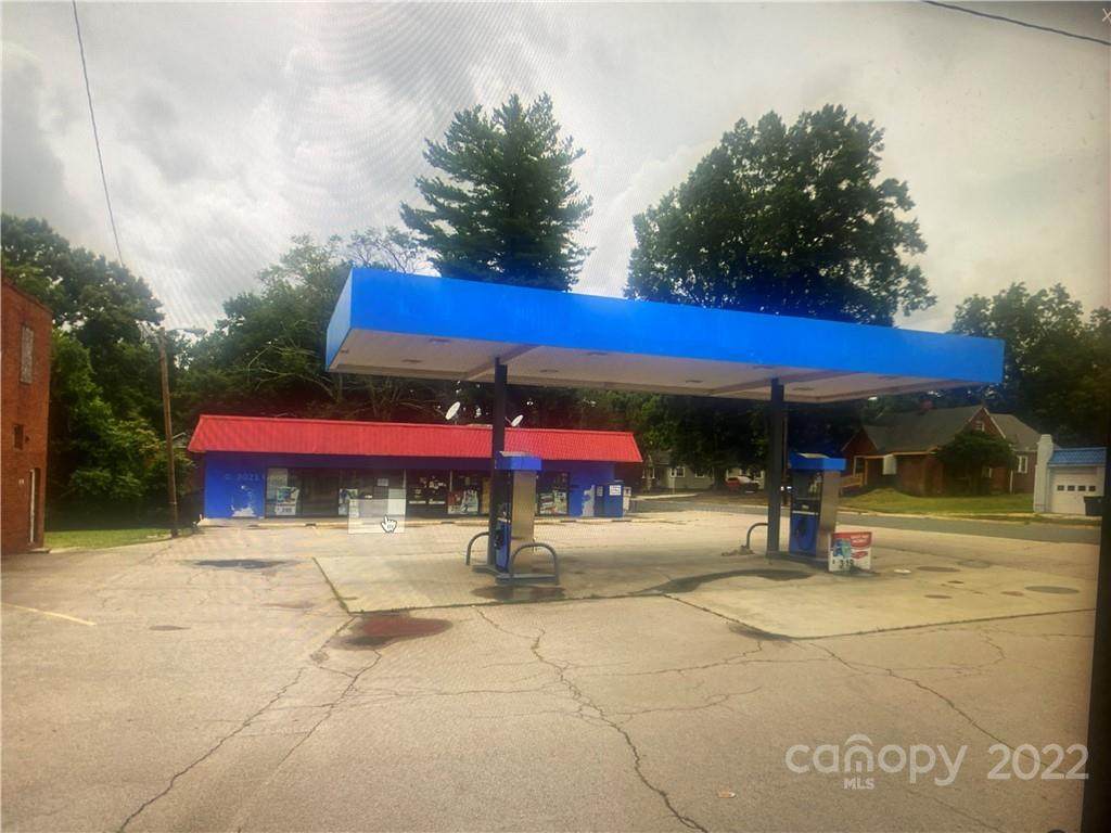1104 Main Street - Photo 1