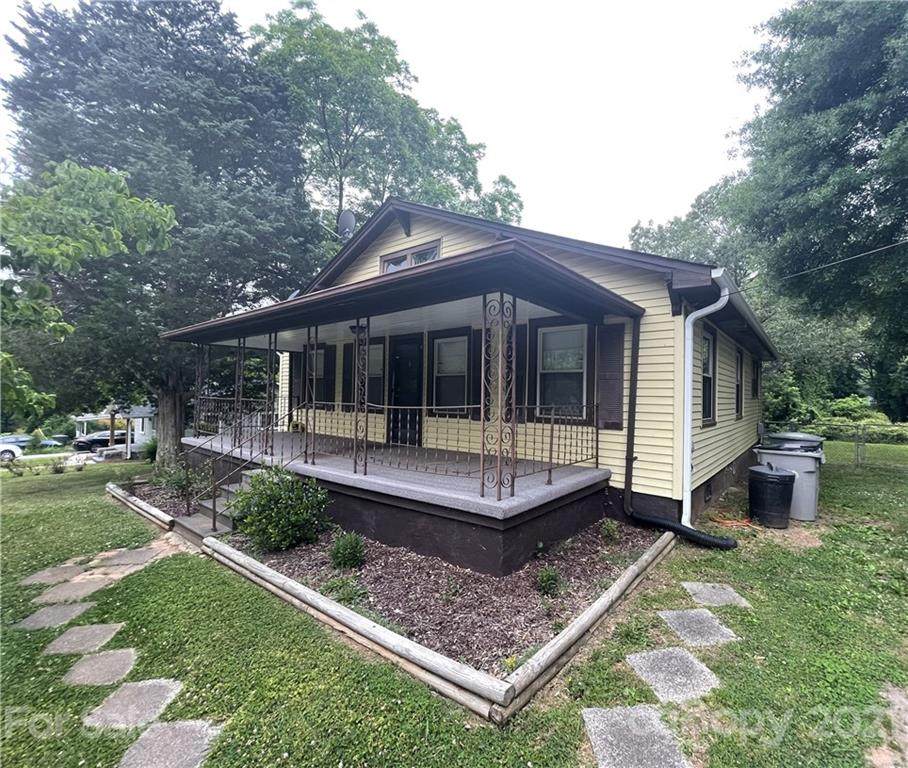 1610 Berry Street - Photo 1