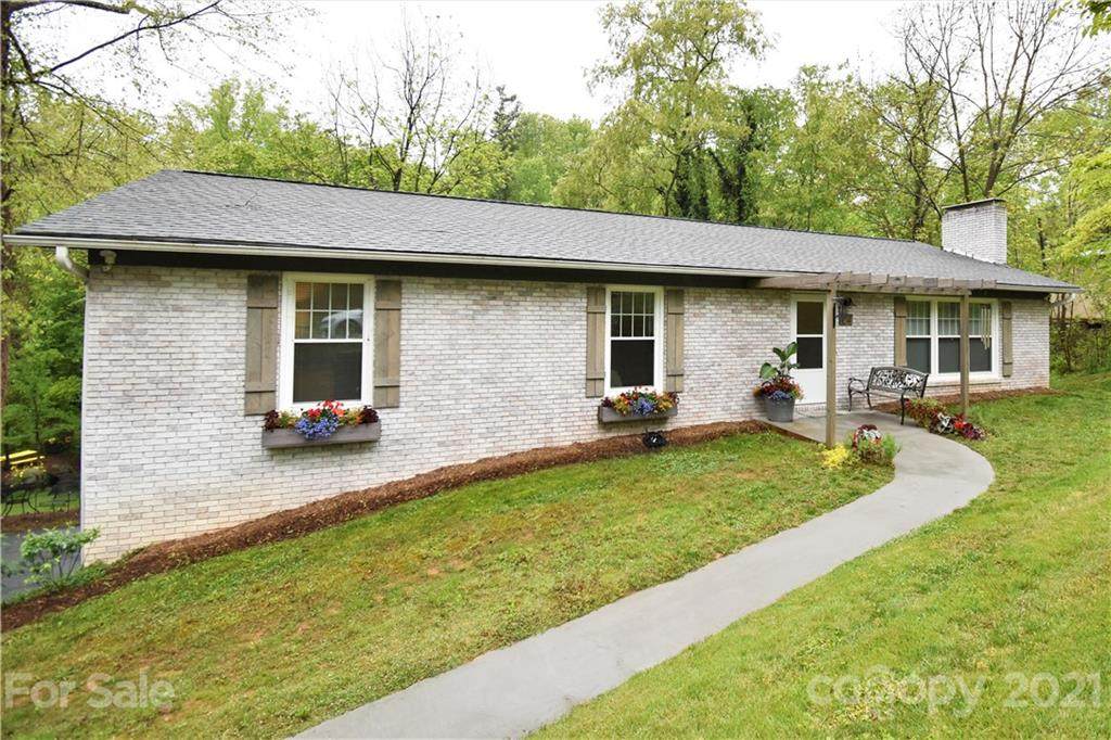 24 Mayfair Drive - Photo 1