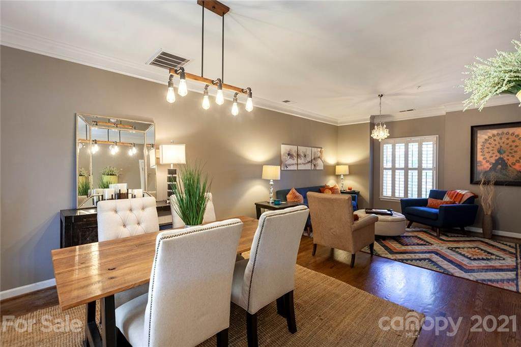 951 Hawthorne Bridge Court - Photo 1