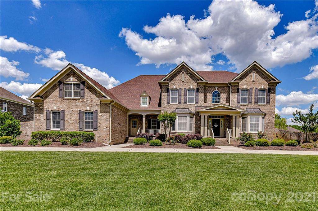 312 Fox Chase Court - Photo 1