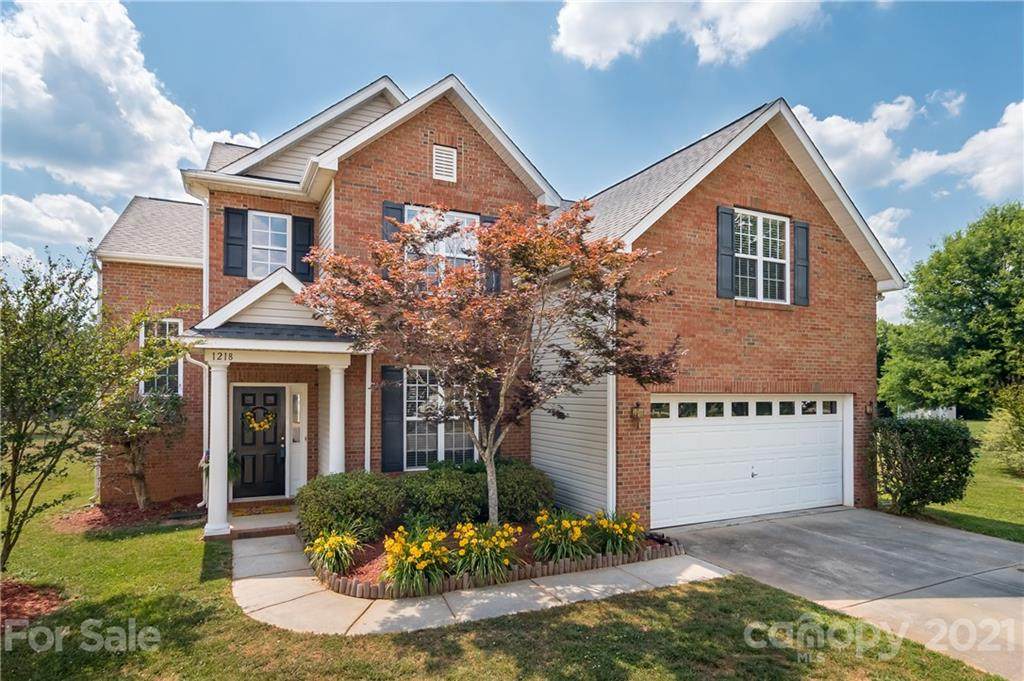 1218 Haden Drive - Photo 1