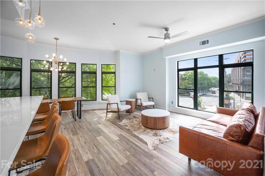 115 Park Avenue - Photo 1