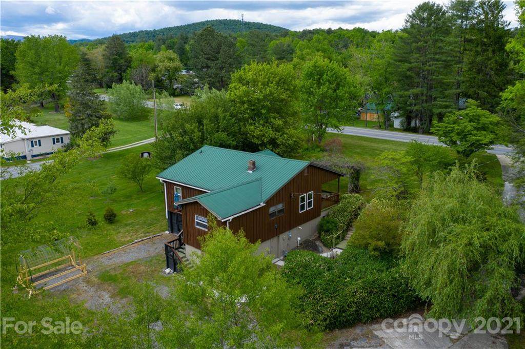 820 Hendersonville Highway - Photo 1