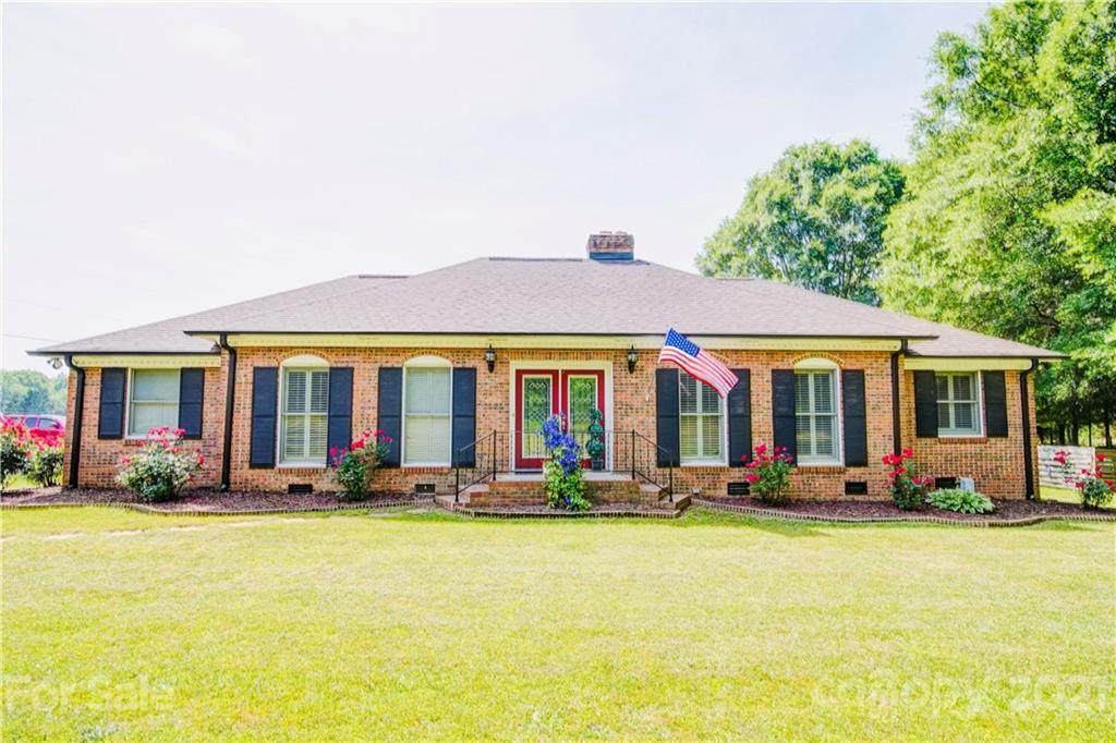5916 Old Monroe Road - Photo 1