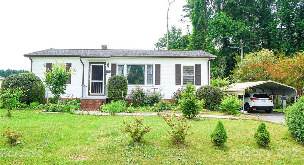 2907 1st Avenue - Photo 1