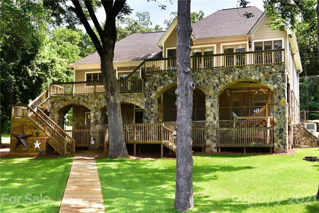 1527 Berry Hill Drive - Photo 1