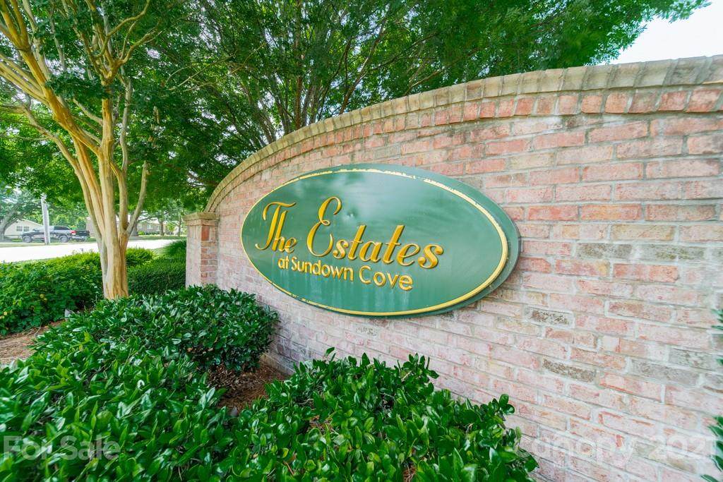 231 Corona Circle - Photo 1