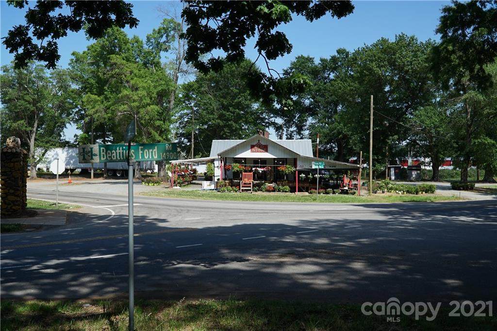 14909 Beatties Ford Road - Photo 1