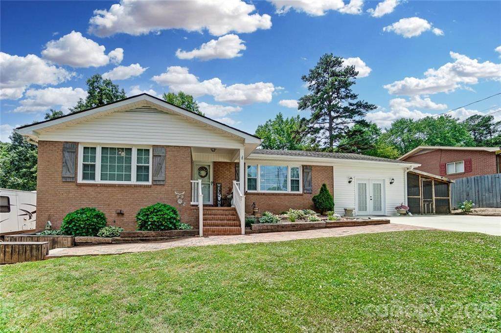 2227 Kenwood Drive - Photo 1