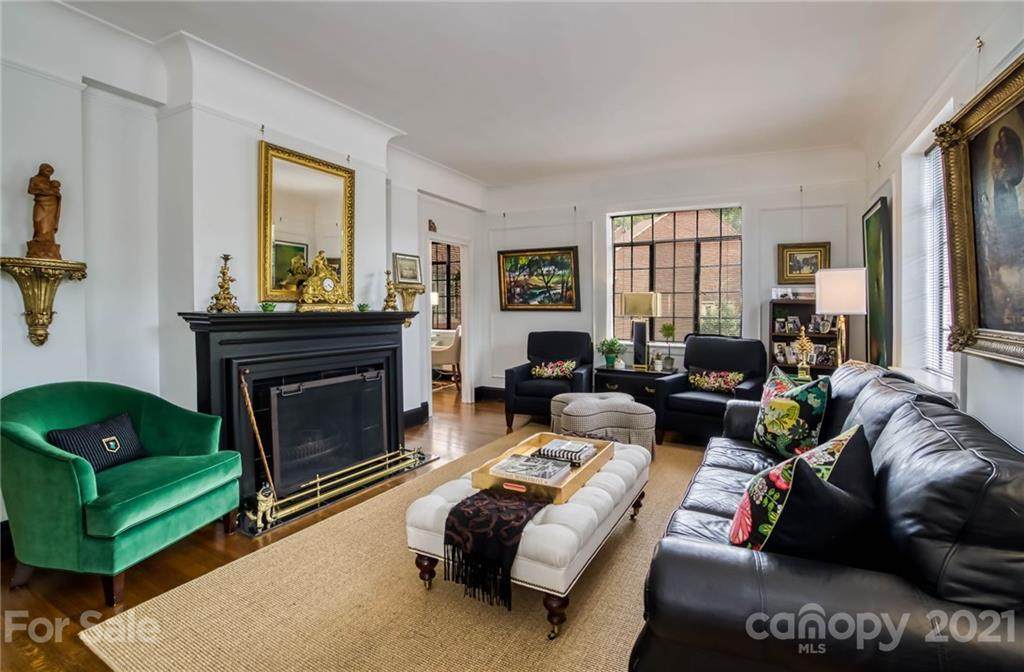 301 10th Street - Photo 1