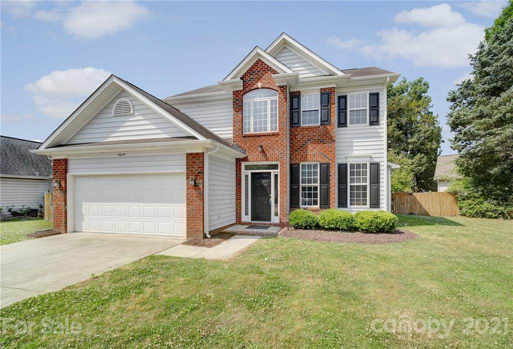 3019 Morning Mist Lane - Photo 1