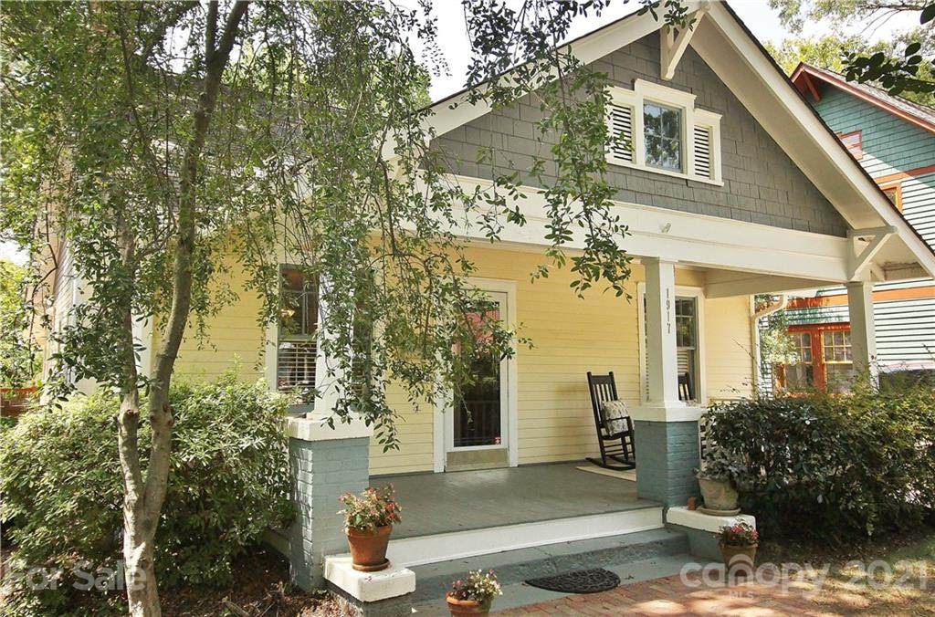1917 Thomas Avenue - Photo 1