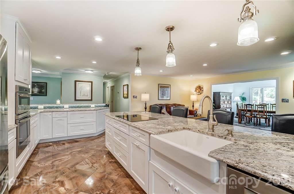 4001 Bridgewood Lane - Photo 1