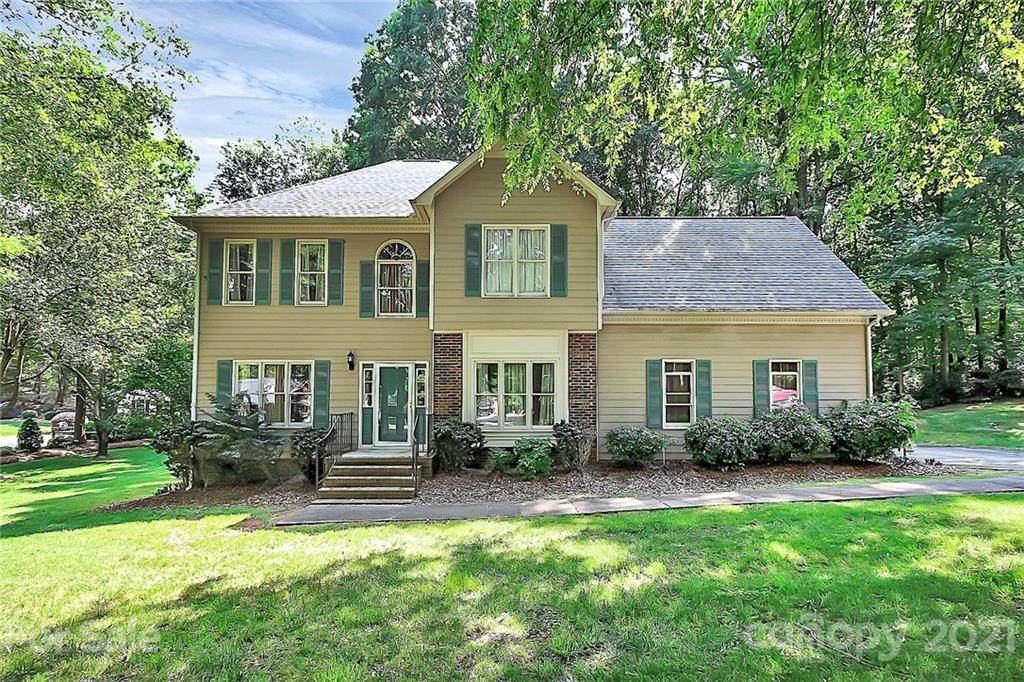 2020 Plum Tree Drive - Photo 1