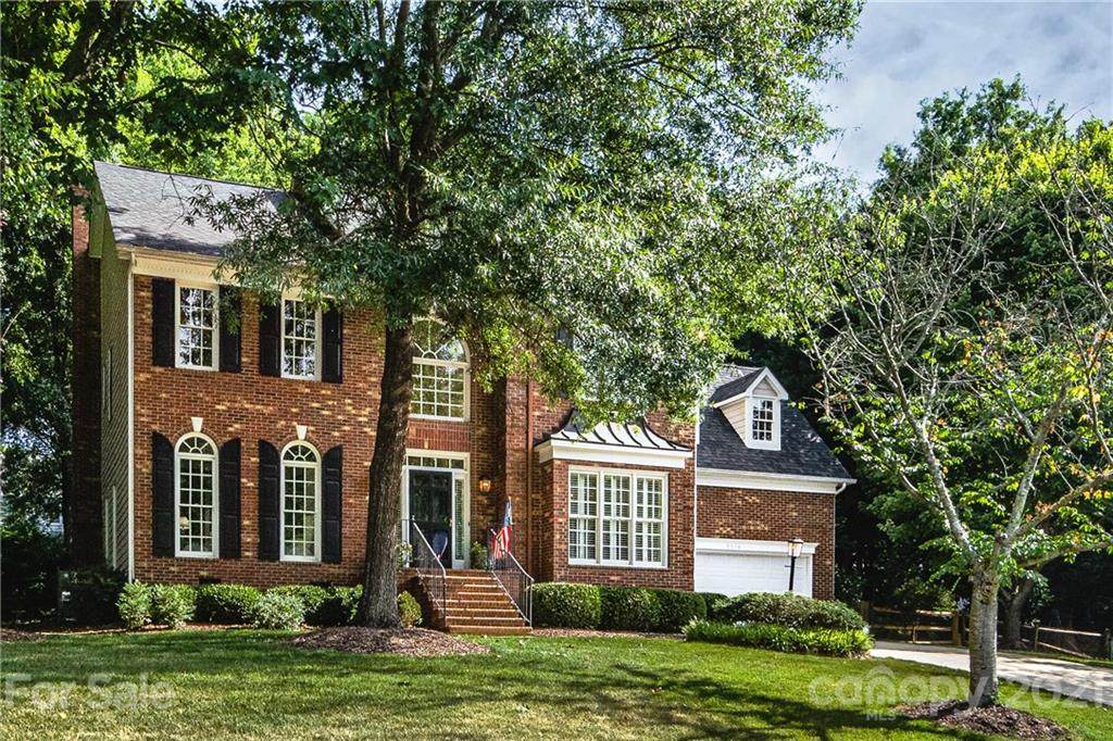 5504 Providence Glen Road - Photo 1