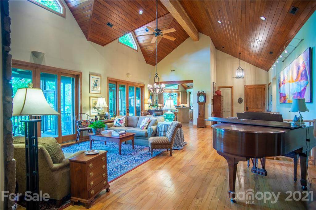 71 Chestnut Hill Road - Photo 1