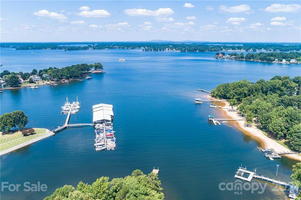 7423 Mariner Cove Drive - Photo 1