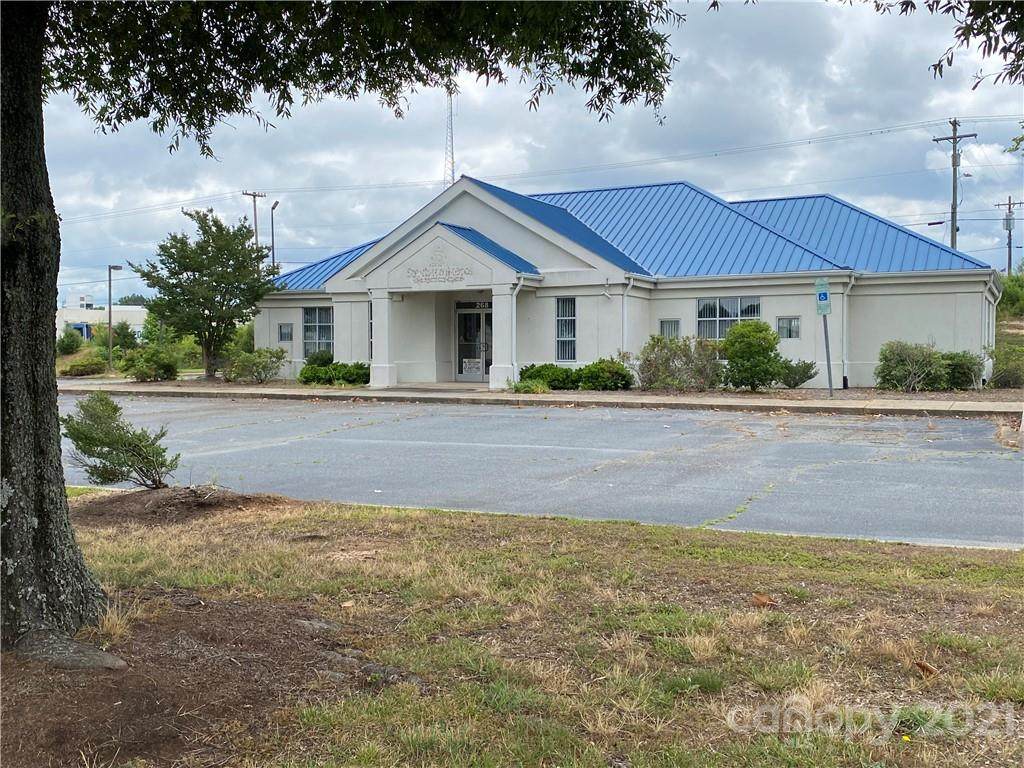 268 Concord Parkway - Photo 1