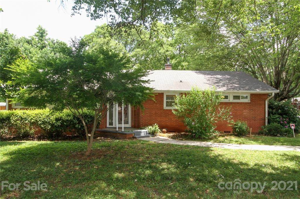 1500 Thompson Avenue - Photo 1