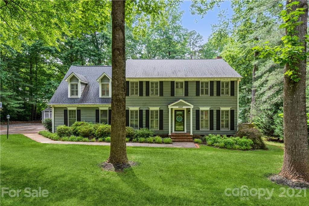 2857 Wimbledon Drive - Photo 1
