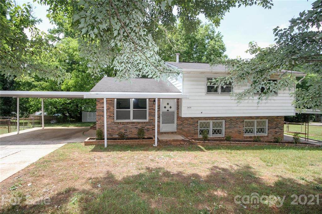 2431 Woodleaf Drive - Photo 1