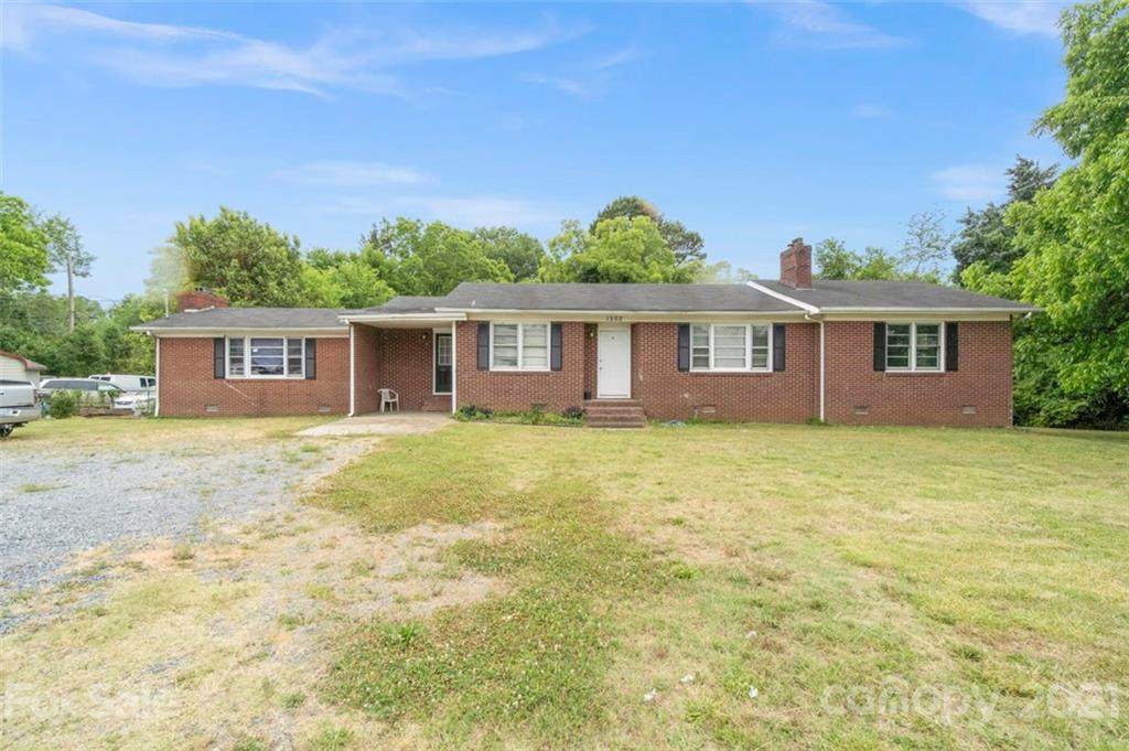 1202 Anderson Road - Photo 1