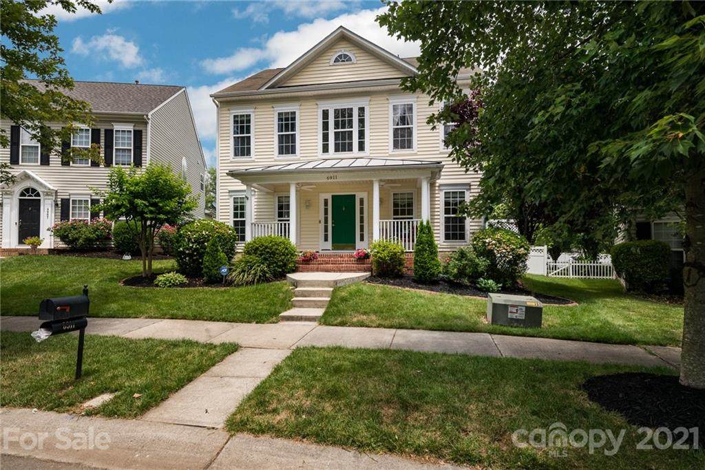 6911 Tanners Creek Drive - Photo 1