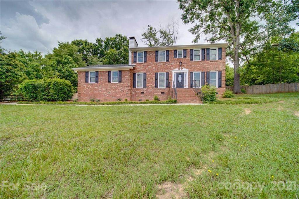 407 Todd Circle - Photo 1