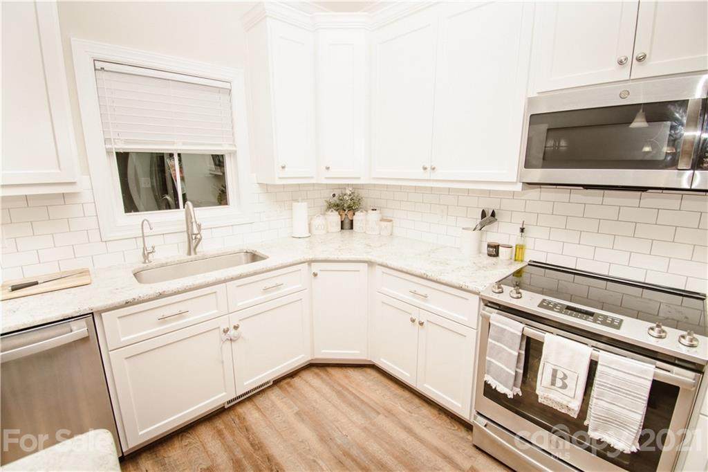 7676 Webbs Road - Photo 1