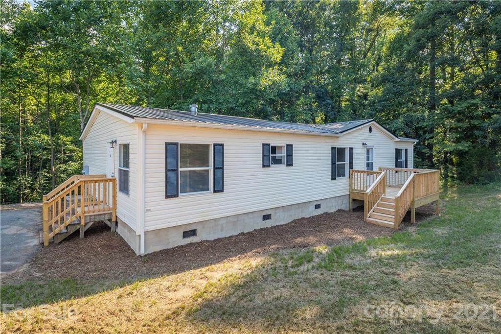 2346 Brookwood Drive - Photo 1
