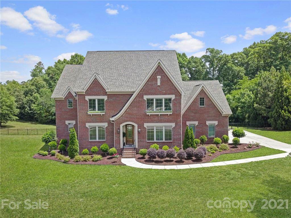8003 Caliterra Drive - Photo 1