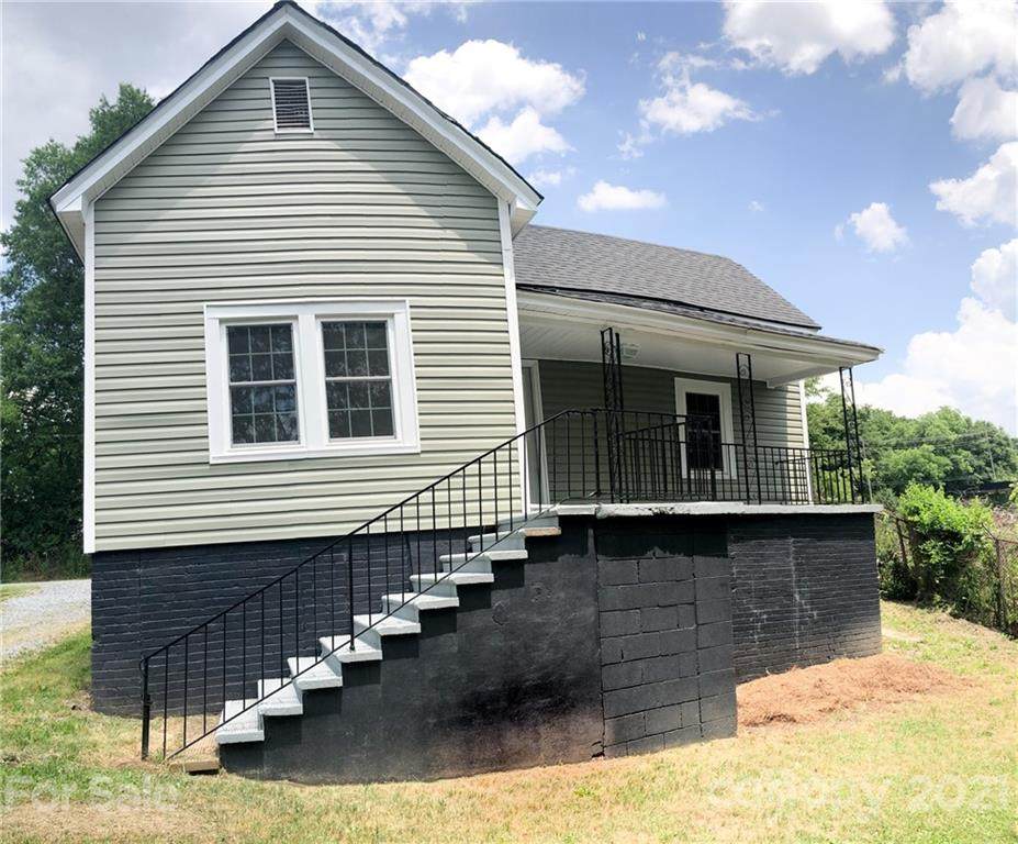 343 Moore Place - Photo 1