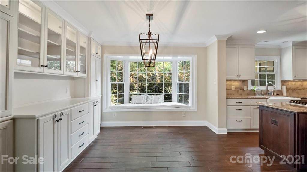 614 Nottingham Drive - Photo 1
