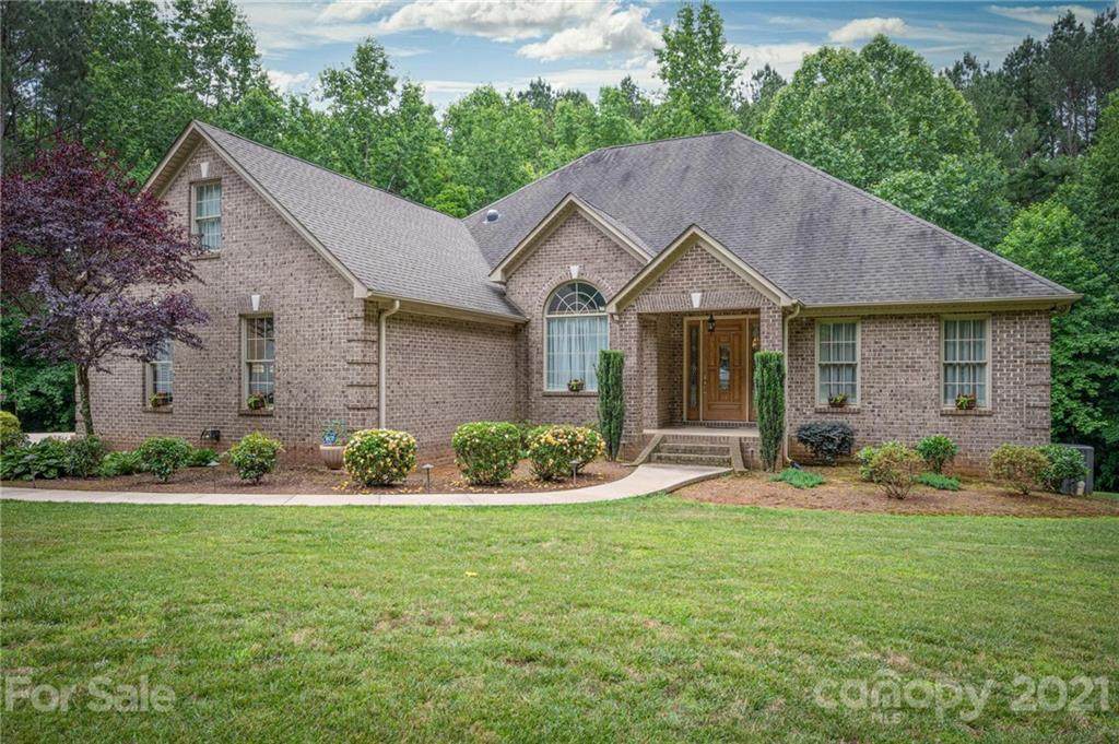 539 Meadow Wood Lane - Photo 1