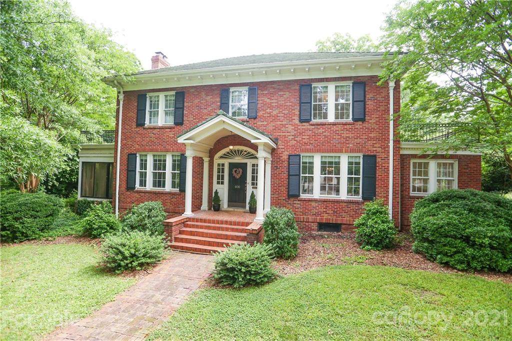 600 Henderson Street - Photo 1