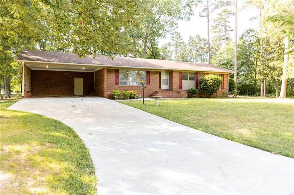 370 Park Road - Photo 1